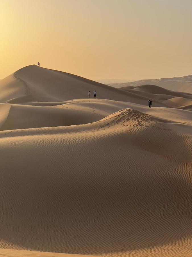 Liwa Nights ليالي ليوا Hotel Bagian luar foto